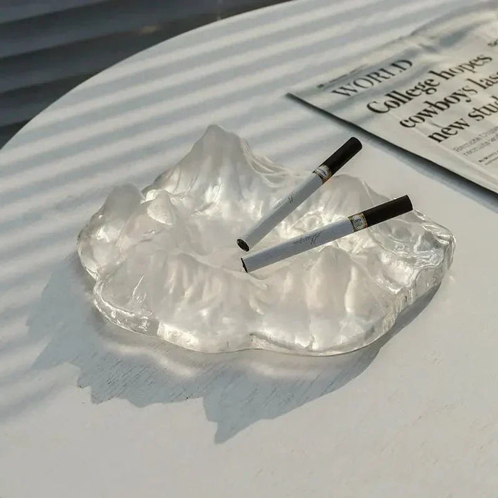 Ashtray decoration made of mountain glass in ice style