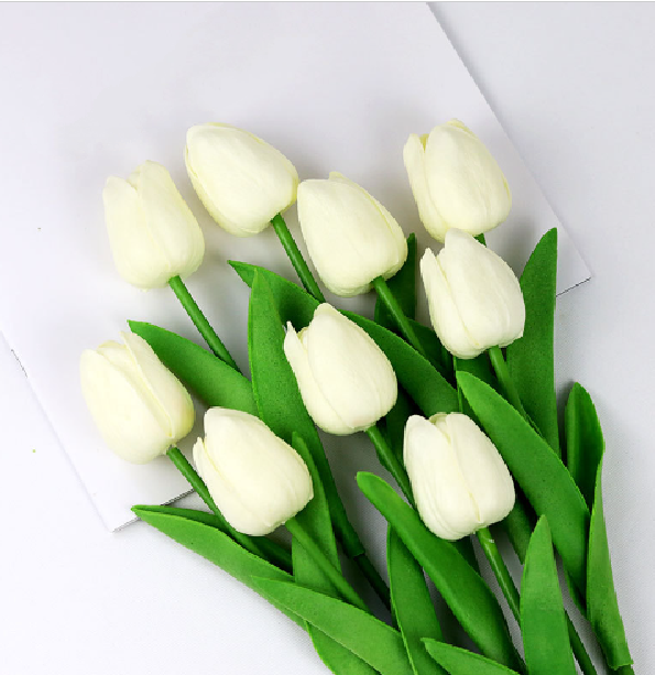 Life-like Tulip Bouquets for Every Occasion - Alyssa
