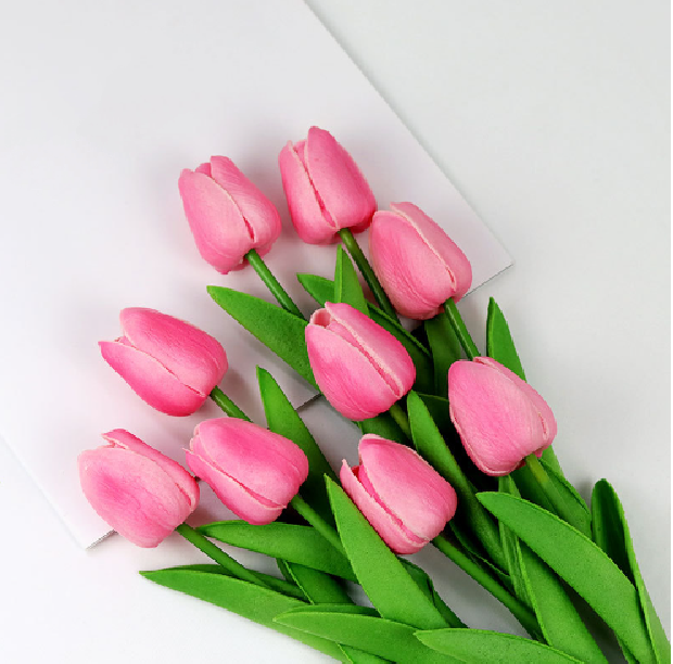 Life-like Tulip Bouquets for Every Occasion - Alyssa
