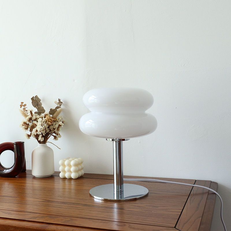 Table lamp in Italian designer style