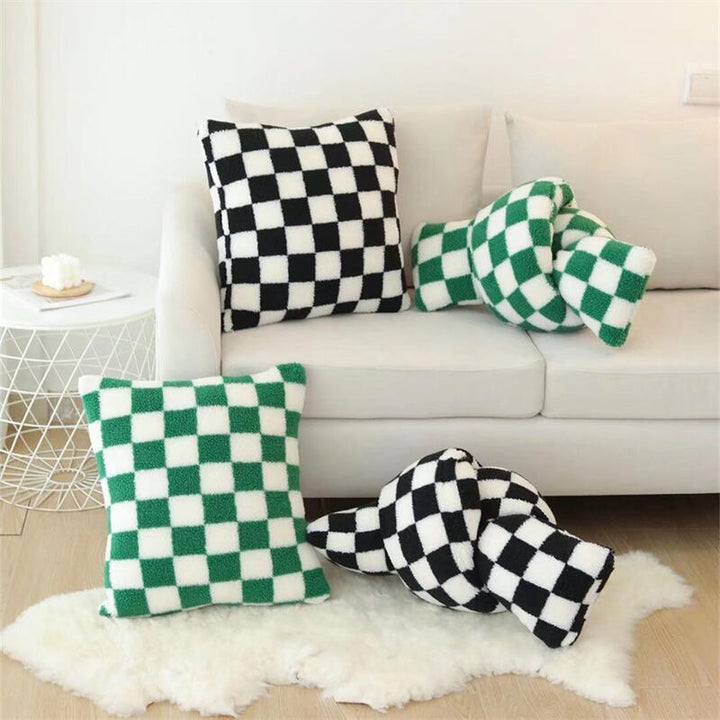 Plush Fleece Checkered Pillowcase
