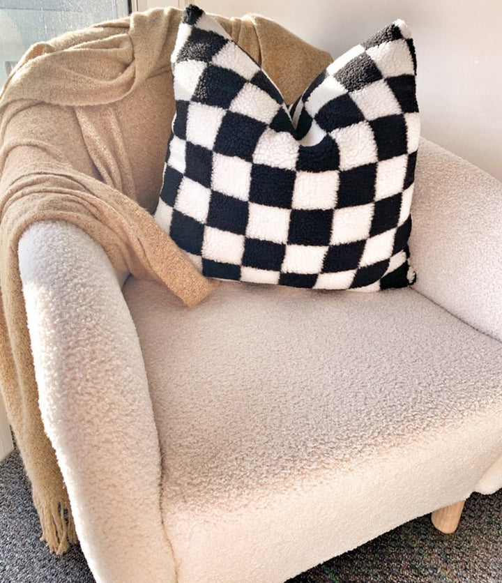 Plush Fleece Checkered Pillowcase