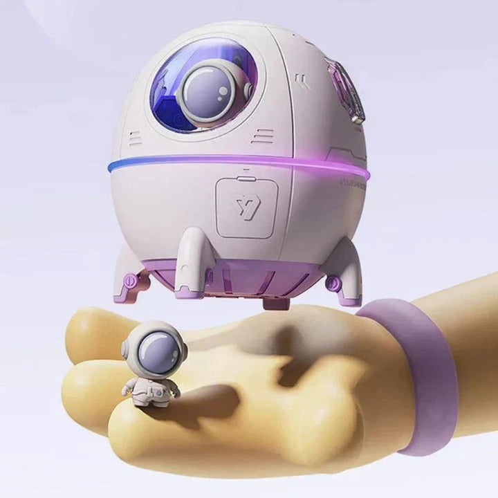 Portable Astronaut Air Humidifier with Night Light &amp; Aroma Diffuser - AstroMist
