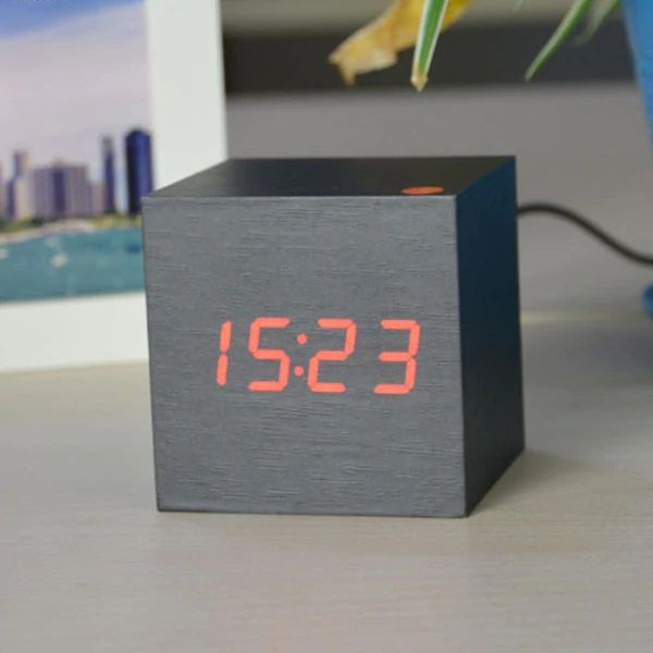 CUBE DIGITAL DESK CLOCK