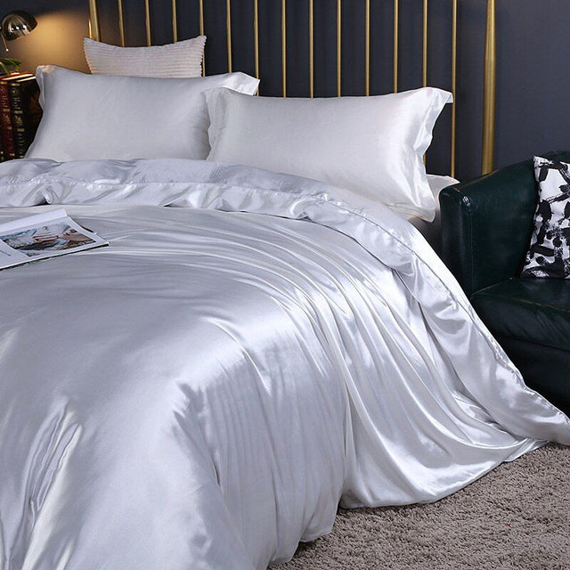 Sensual dreams in silk edition